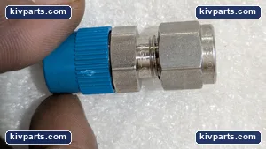 Swagelok 1/4T Fitting – actual item, photo 4 of 11