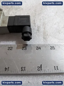 SMC VO301-001D Solenoid Valve – actual item, photo 11 of 14