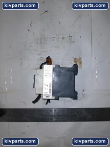 Schneider Electric CAD32 Contactor – actual item, photo 4 of 7