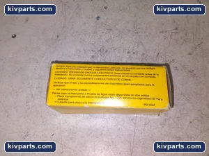 Hubbell HBL1203GY Toggle Switch – actual item, photo 3 of 4