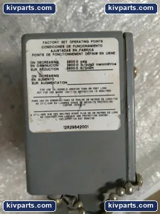 Square D 9012 GCW-23 Pressure Control Switch – actual item, photo 3 of 3