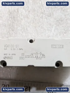 SMC VQ4100-51 Solenoid Valve – actual item, photo 3 of 9