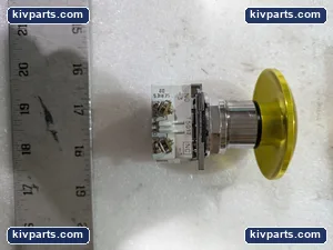 Eaton 10250T5J64-1 Pushbutton – actual item, photo 3 of 8
