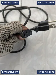 UNKNOWN CABLE – actual item, photo 2 of 3