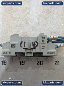 RS Components 352-137 RELAY SOCKET – actual item, photo 4 of 7