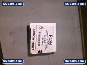 Arrow Hart 6430 Locking Receptacle – actual item, photo 3 of 4