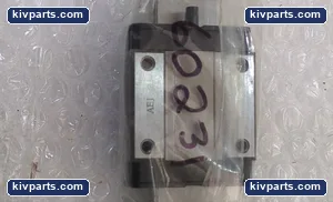 THK 220LNA Guide Rail with Carriage Block – actual item, photo 2 of 6