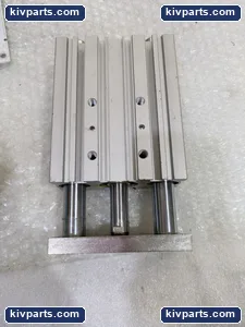 SMC MGPM32-100-M9BWVL Compact Guide Cylinder – actual item, photo 4 of 5
