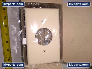 Cooper 5131V-BOX Receptacle – actual item, photo 3 of 5