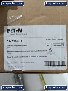 Eaton Toggle Switch – actual item, photo 2 of 3