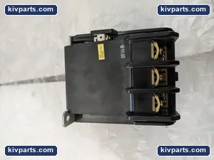 Fuji Electric FMC-4 Magnetic Contactor – actual item, photo 2 of 3