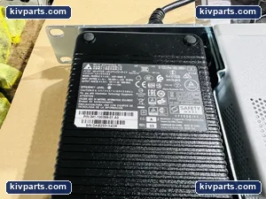 Cisco C1111-8PWB ISR 1100 Gigabit Router – actual item, photo 8 of 8