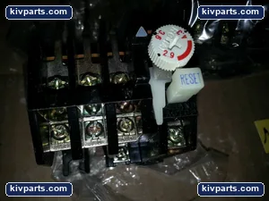 Toshiba RC4-10T Overload Relay – actual item, photo 2 of 2