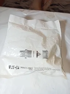 Eaton CD1 Pipe Fitting – actual item, photo 1 of 4