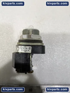 Allen-Bradley 800T-P16 Pushbutton – actual item, photo 2 of 5