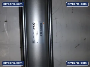 SMC CDNA2G40TN-200-D Power Lock Tie Rod Air Cylinder – actual item, photo 2 of 3