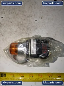 Allen-Bradley 800T-PB16 Illuminated Push Button – actual item, photo 2 of 4