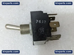 Arrow Hart Hegeman 7613 Toggle Switch – actual item, photo 3 of 4