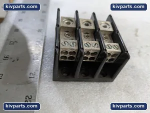 Cooper Bussman Terminal Block – actual item, photo 3 of 9