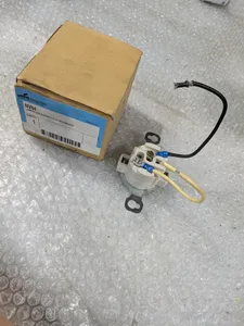 Cooper NV84 Lampholder Assembly Medium Base