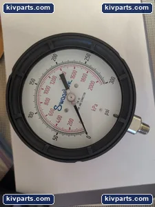 Swagelok 1/4MNPT GI Gauge – actual item, photo 2 of 4