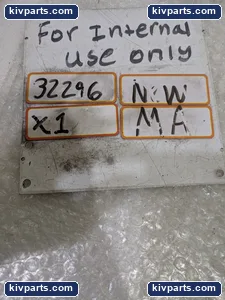 Cisco C3850-NM-4-1G Network Switch – actual item, photo 9 of 9