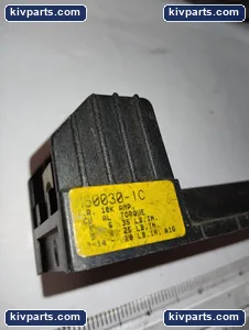 Bussmann H60030-1C Fuse Holder – actual item, photo 2 of 3