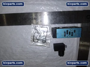 MAC 45A-0AC Valves – actual item, photo 3 of 7