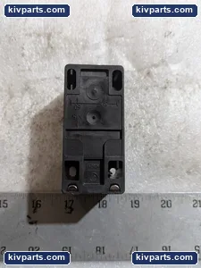 Eaton AT4/I Industrial Limit Switch – actual item, photo 7 of 9