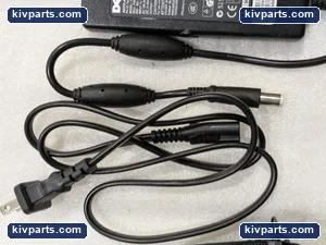 Dell DA65NS3-00 Auto-Air AC Adapter – actual item, photo 4 of 5