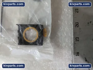 EM22E2 Red Pushbutton – actual item, photo 3 of 5