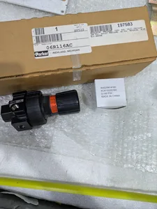 Parker 06R116AC Regulator – actual item, photo 1 of 8