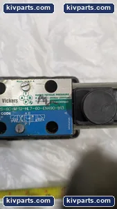 Eaton 02-337608 Vickers Valve – actual item, photo 5 of 9
