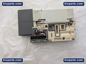 SMC VQC2200N-5 Pneumatic Component – actual item, photo 2 of 4