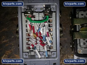 Harting 2 Female Multipole Connector – actual item, photo 3 of 3