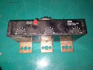 Siemens 77481A00 2000-4000 Circuit Breaker