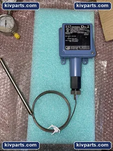 United Electric E117-4BS Temperature Switch – actual item, photo 3 of 5