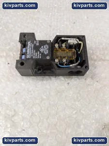 Schmersal 16-02ZVRK-M20 AZ Safety Interlock Switch – actual item, photo 4 of 8