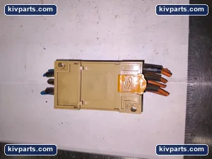 Omron G6B-47BND Relay – actual item, photo 3 of 4
