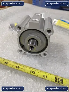 SMC CDQ2WL63-25DZ Double Rod Compact Cylinder – actual item, photo 7 of 12