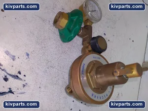 Hewlett Packard 8507-0408 Gas Pressure Regulator Gauge – actual item, photo 4 of 5