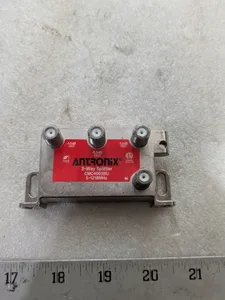 CMC4003BU Antronix 3 WAY Splitter