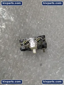 General Electric CR104P Pushbutton – actual item, photo 4 of 5