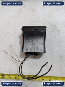 Red Lion APLVD400 Controls – actual item, photo 6 of 11