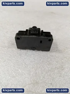 General Electric CR1070A108G Switchette Push Button Switch – actual item, photo 3 of 5