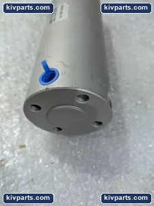 SMC NCDGBN63-0500-XC6 Pneumatic Air Cylinder – actual item, photo 4 of 5