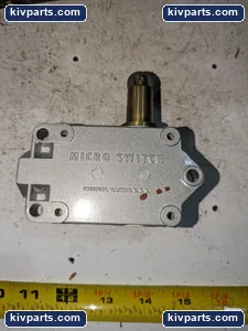 Honeywell DTF2-2RQN8-LH Division Micro Switch – actual item, photo 4 of 6
