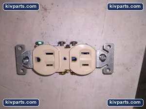 Cooper Grounding Duplex Receptacles – actual item, photo 3 of 5