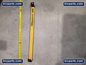 Banner LS2E30-450Q8 EZ-Screen Type 2 – actual item, photo 4 of 7