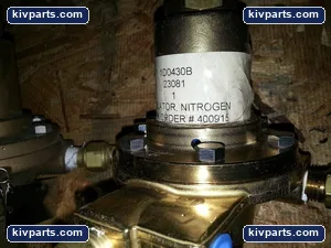 P-1-L MECO Brass Gas Regulator – actual item, photo 3 of 5